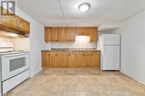 431 Blake Boulevard, Ottawa, ON - Indoor Photo Showing Kitchen