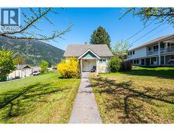 809 DAVIES Street  Nelson, BC V1L 3T6