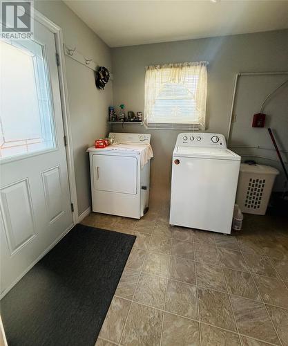 196 Bond'S Path, Placentia, NL - Indoor Photo Showing Laundry Room