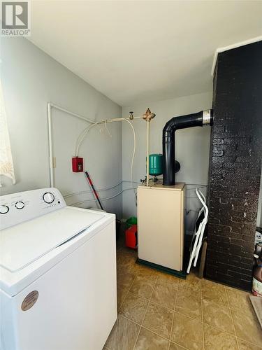 196 Bond'S Path, Placentia, NL - Indoor Photo Showing Laundry Room