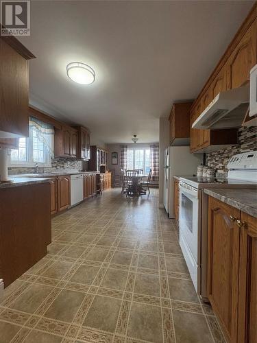 37 Premier Drive, Lewisporte, NL - Indoor Photo Showing Kitchen