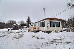 11 Rue Thériault  Belcourt, QC J0Y 2M0