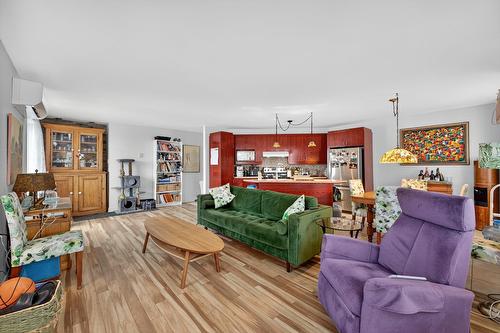 Salon - 1166 Rue Notre-Dame-De-Fatima, Laval (Pont-Viau), QC - Indoor Photo Showing Living Room