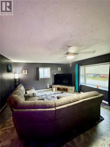 719 Donald Street, Hudson Bay, SK - Indoor