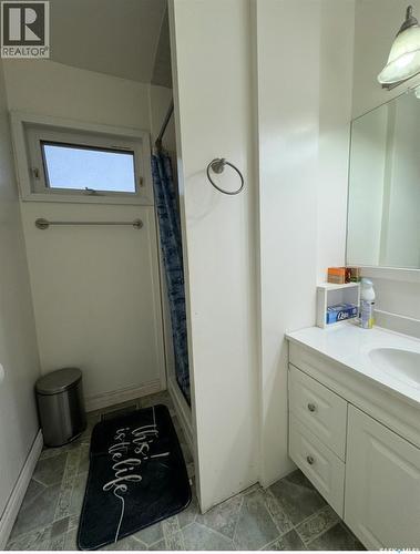 719 Donald Street, Hudson Bay, SK - Indoor Photo Showing Bathroom