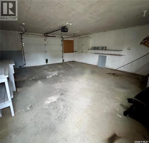719 Donald Street, Hudson Bay, SK - Indoor Photo Showing Garage