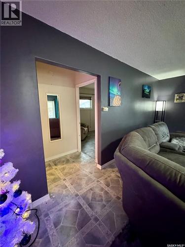 719 Donald Street, Hudson Bay, SK - Indoor