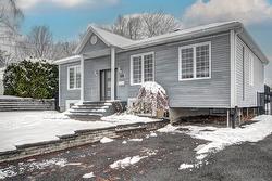 98 Rue des Hayes  Québec (Beauport), QC G1B 2E9