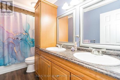 24 Marsellus Drive, Barrie, ON - Indoor Photo Showing Bathroom