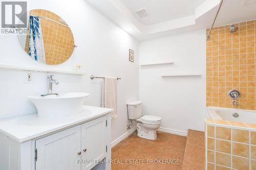 24 Marsellus Drive, Barrie, ON - Indoor Photo Showing Bathroom