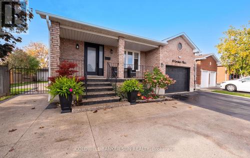 10 Corsham Place, Caledon, ON - Outdoor With Facade