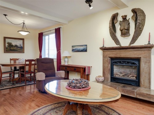 1152 Chapman St, Victoria, BC 