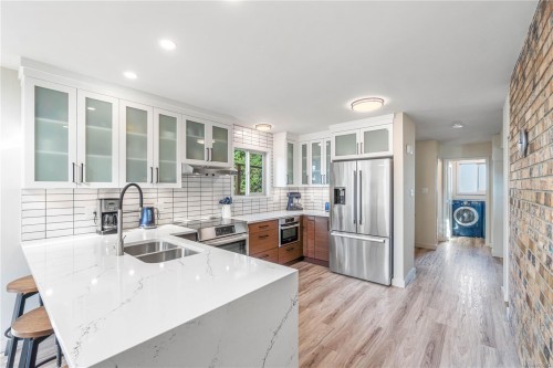 3132 Robin Hood Dr, Nanaimo, BC 