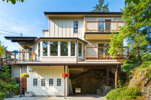 3132 Robin Hood Dr, Nanaimo, BC 