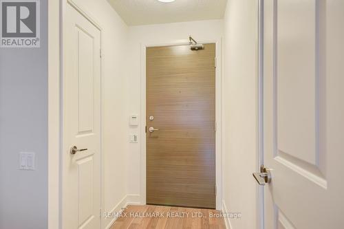 501 - 23 Sheppard Avenue E, Toronto, ON - Indoor Photo Showing Other Room