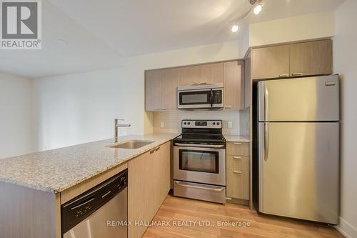 501 - 23 Sheppard Avenue E, Toronto, ON - Indoor Photo Showing Kitchen