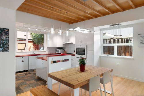 1530 Brooke St, Victoria, BC 