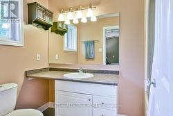 Ensuite Primary Bathroom - 