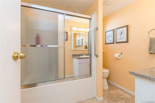 3955 Valewood Dr, Nanaimo, BC 