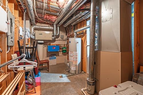 289 Inverness Drive, Coldstream, BC - Indoor Photo Showing Basement