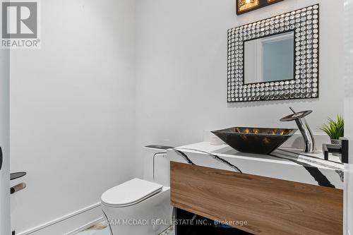 193 Mateo Place, Mississauga, ON - Indoor Photo Showing Bathroom