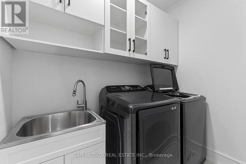 193 Mateo Place, Mississauga, ON - Indoor Photo Showing Laundry Room
