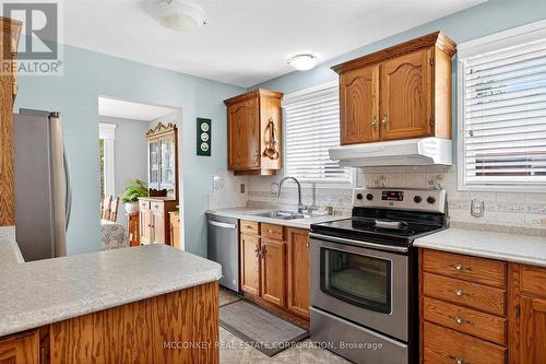 1216 Hilliard Street, Peterborough (Northcrest Ward 5), ON - Indoor Photo Showing Kitchen With Double Sink