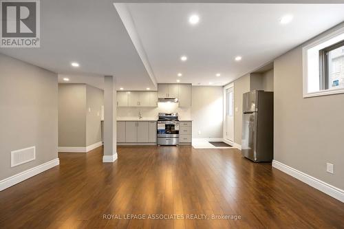 Bsmt - 61 Estrella Crescent, Richmond Hill, ON - Indoor