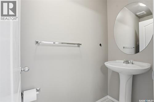 213 663 Beckett Crescent, Saskatoon, SK - Indoor Photo Showing Bathroom
