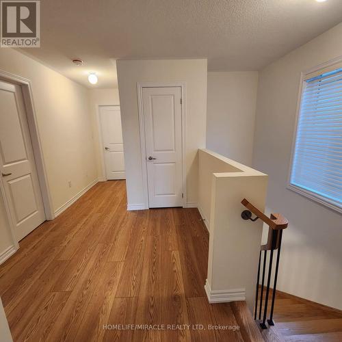 35 Tamworth Terrace, Barrie, ON - Indoor Photo Showing Other Room