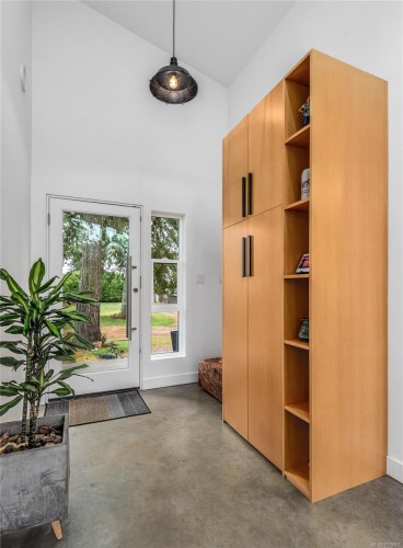 4137 Gartley Point Rd, Royston, BC 