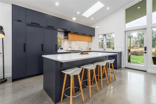 4137 Gartley Point Rd, Royston, BC 