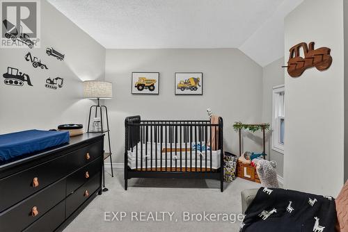 56 Francis Street, Hamilton, ON - Indoor Photo Showing Bedroom