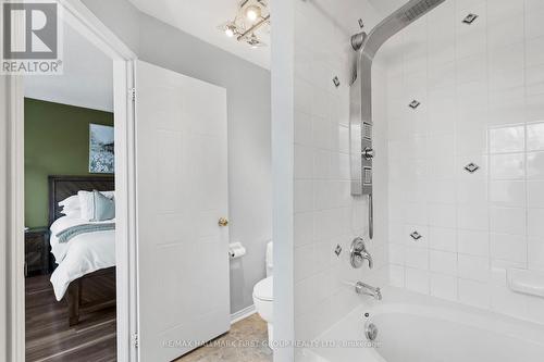 1696 Woodgate Trail, Oshawa, ON - Indoor Photo Showing Bathroom