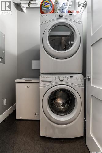 307 415 Maningas Bend, Saskatoon, SK - Indoor Photo Showing Laundry Room