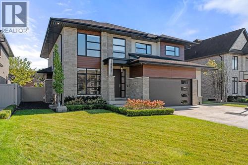 258 Xavier Circle, Lakeshore, ON - Outdoor With Facade