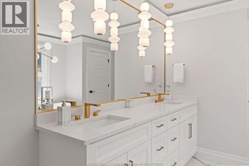 258 Xavier Circle, Lakeshore, ON - Indoor Photo Showing Bathroom