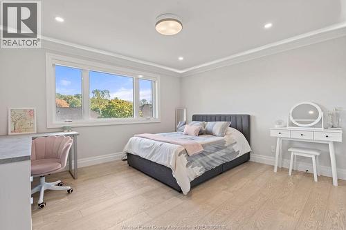 258 Xavier Circle, Lakeshore, ON - Indoor Photo Showing Bedroom