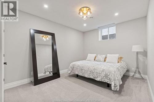 258 Xavier Circle, Lakeshore, ON - Indoor Photo Showing Bedroom