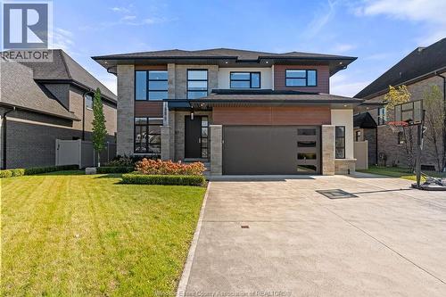 258 Xavier Circle, Lakeshore, ON - Outdoor With Facade