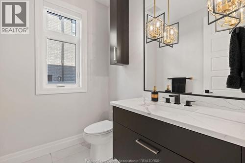 258 Xavier Circle, Lakeshore, ON - Indoor Photo Showing Bathroom