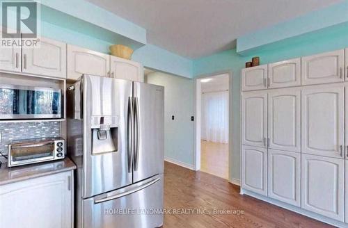 2198 Arbourview Drive, Oakville, ON - Indoor Photo Showing Kitchen