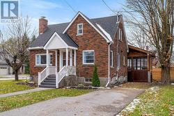 384 SAINT MARIE STREET  Collingwood, ON L9Y 3K8