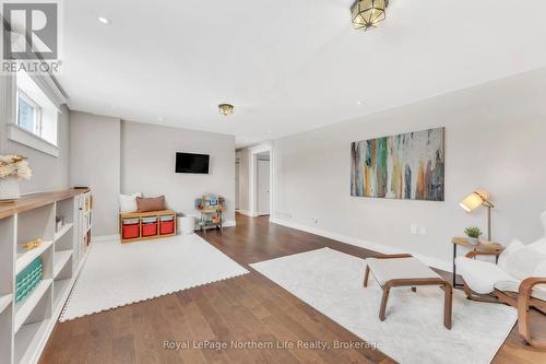 310 Surrey Drive, North Bay (Airport), ON - Indoor