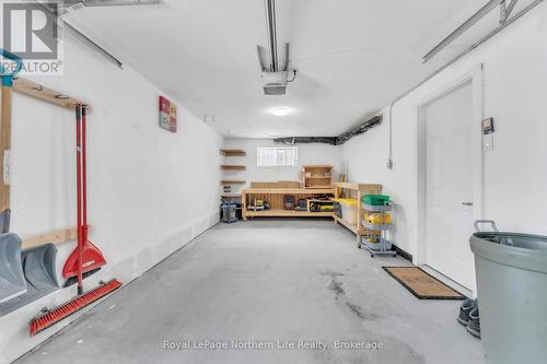 310 Surrey Drive, North Bay (Airport), ON - Indoor Photo Showing Garage