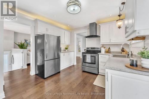 310 Surrey Drive, North Bay (Airport), ON - Indoor Photo Showing Kitchen