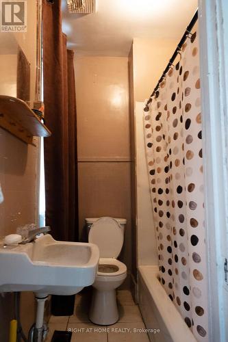 229 Elgin Street W, Arnprior, ON - Indoor Photo Showing Bathroom