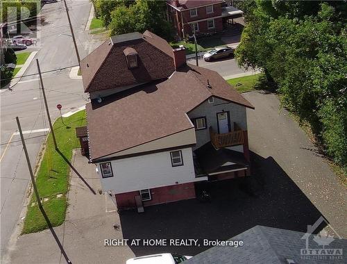 229 Elgin Street W, Arnprior, ON - Outdoor