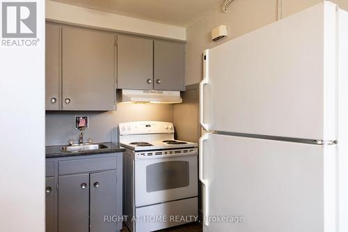 229 Elgin Street W, Arnprior, ON - Indoor Photo Showing Kitchen