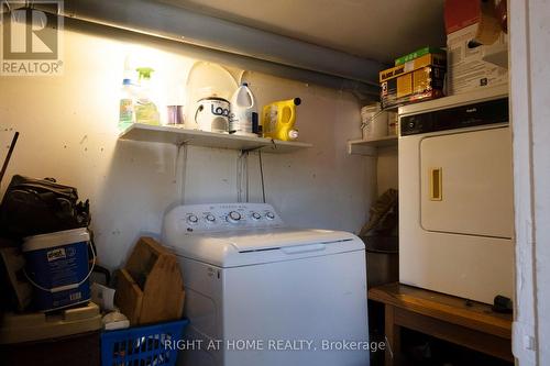 229 Elgin Street W, Arnprior, ON - Indoor Photo Showing Laundry Room